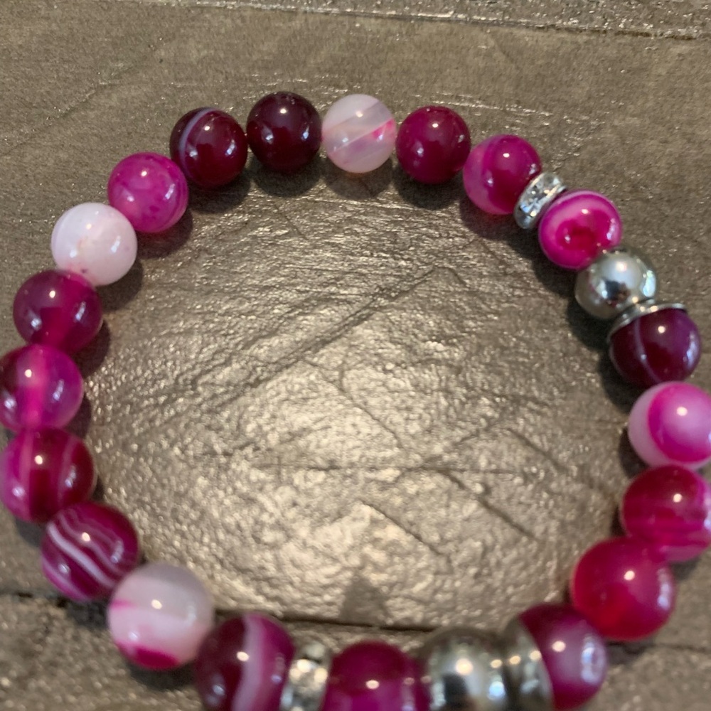 Pinks/cranberry and silver stretch Beaded Bracelet